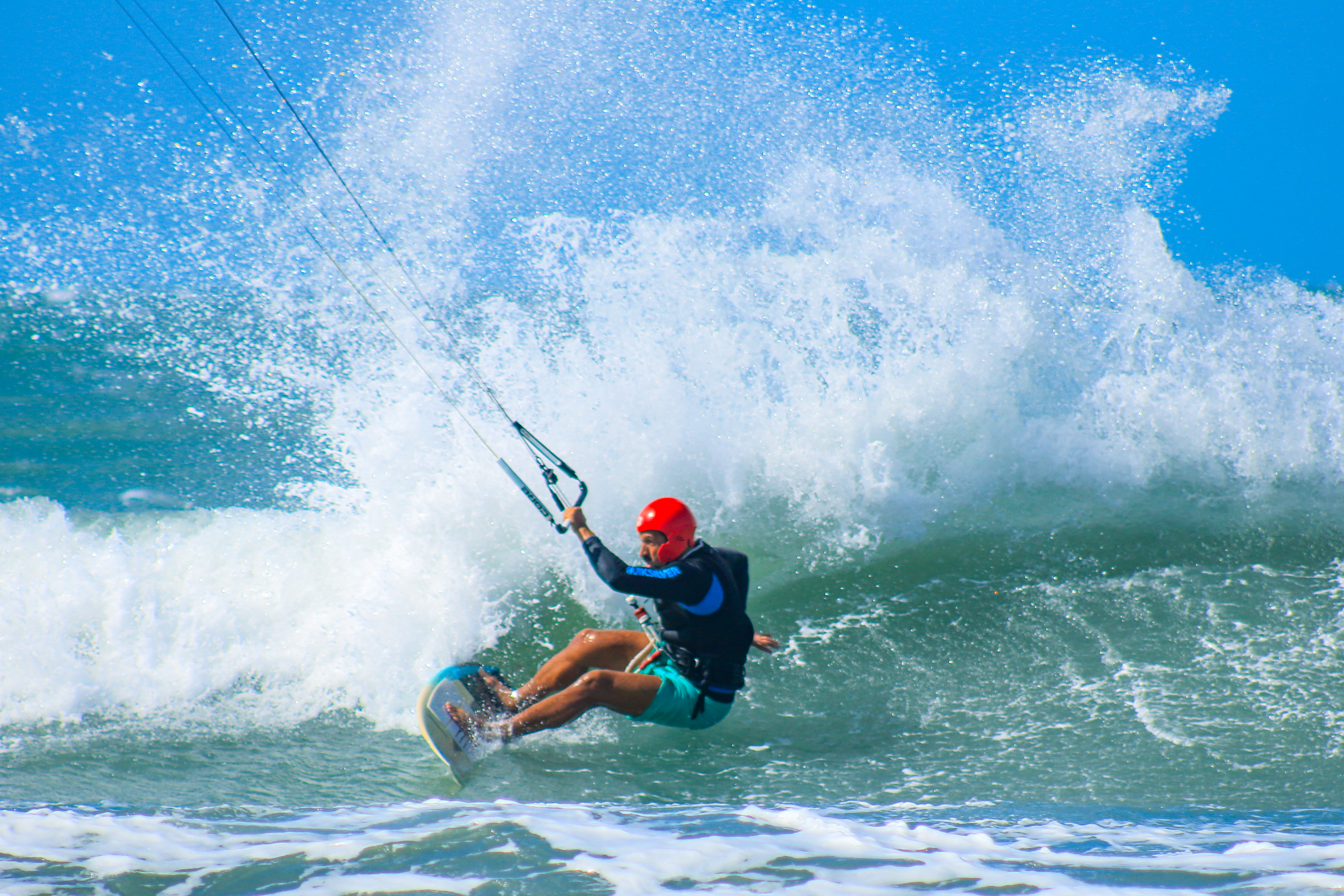 Strapless Waveriding